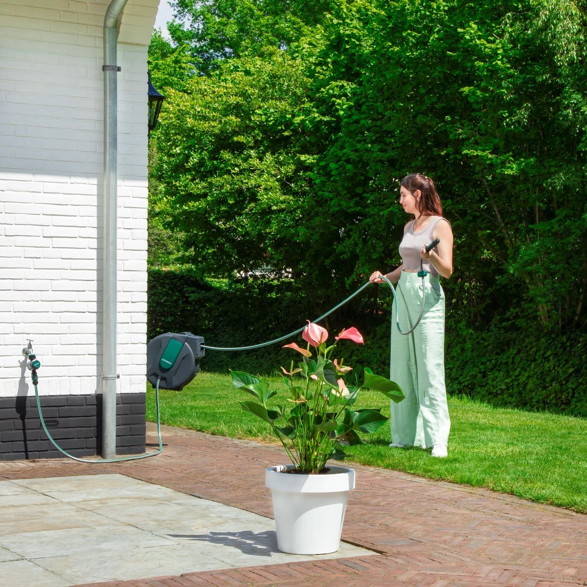 VONROC Automatische Slanghaspel – Incl. 25m Tuinslang, Aansluitslang, Spuitstuk, Koppelingen & Kraanaansluiting - Afbeelding 6